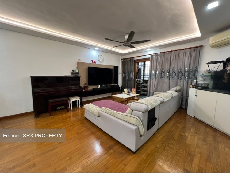 Blk 233 Compassvale Plains (Sengkang), HDB 5 Rooms #549116411